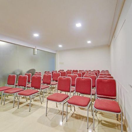 מלון צ'נאי Collection O Mount Road Rich Mount Near Marina Beach מראה חיצוני תמונה