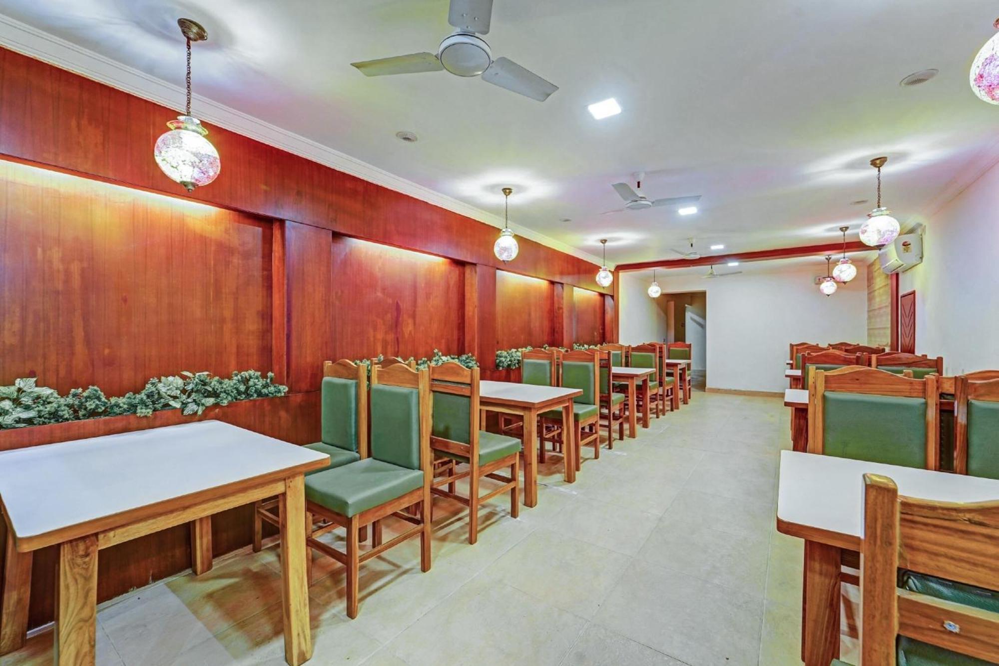 מלון צ'נאי Collection O Mount Road Rich Mount Near Marina Beach מראה חיצוני תמונה